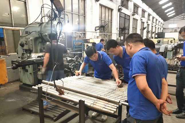 开云·官方站注册-开云online(中国)每周对各个工序进行质量监督检验的现场。